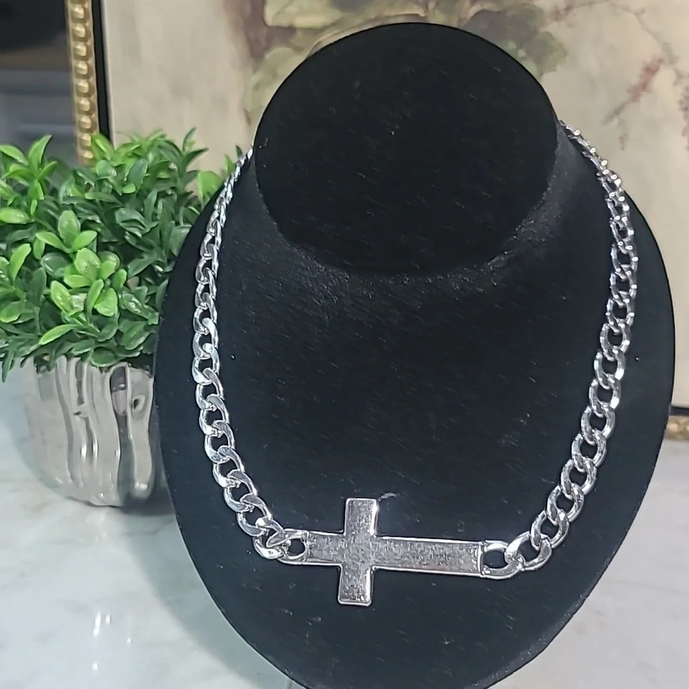 Silver Chain Necklace with Cross Pendant
